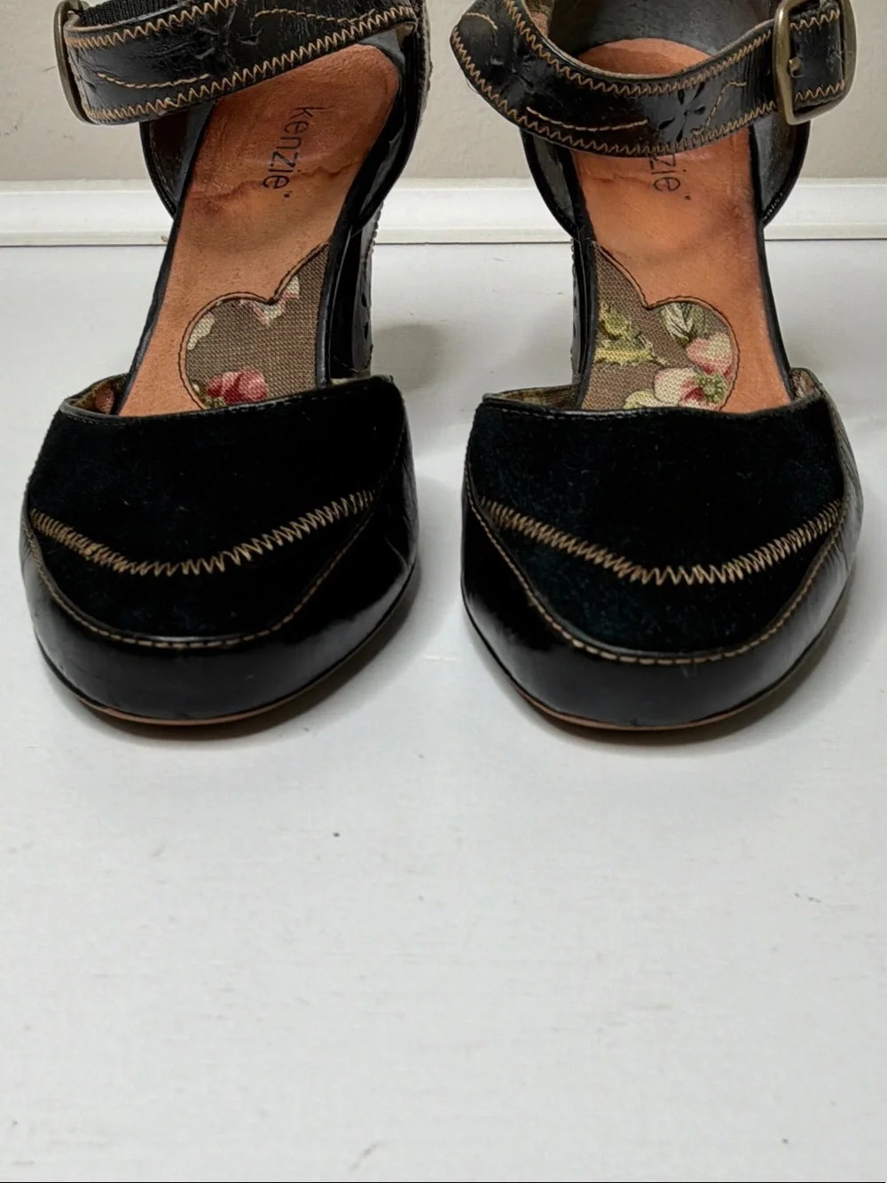 Kenzie Kayna Black Suede/Leather Ankle-Strap Heels Floral Cut Out In Leather Sz8